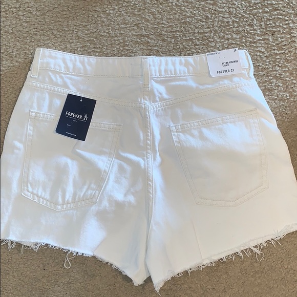 Denim shorts - Picture 2 of 2